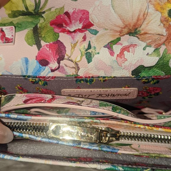 Betsey Johnson Floral Sadie Wallet - Picture 4 of 4